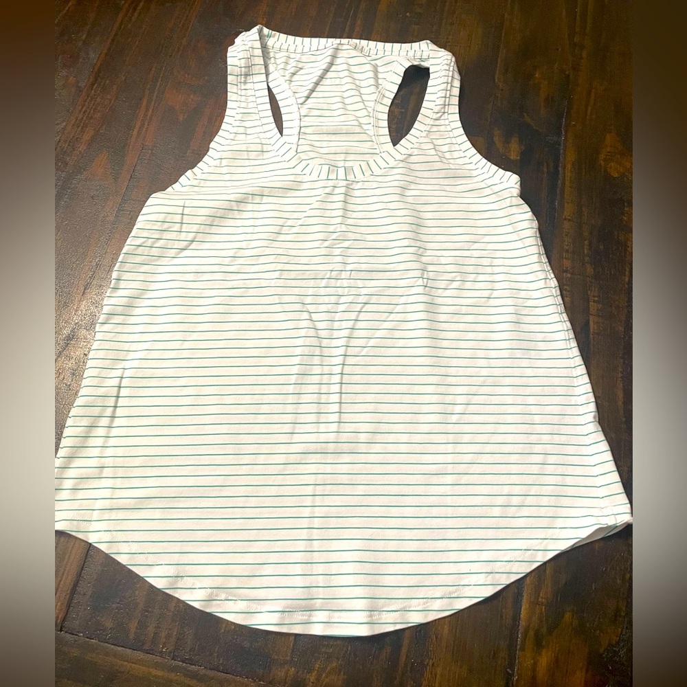 Lululemon tank top